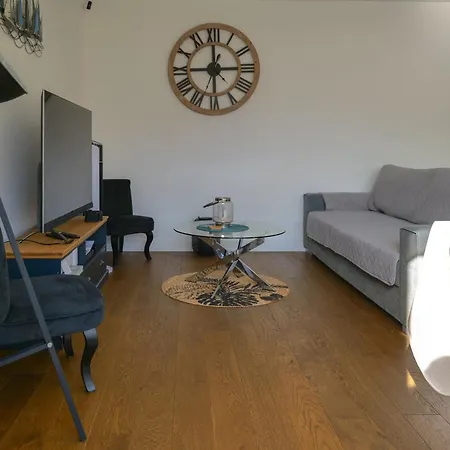 Holiday home Maison De 4 Pers Jardin Agreable - Sur *
