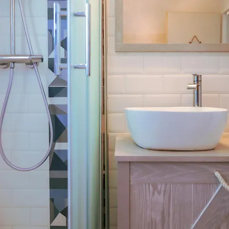 Maison De 4 Pers Jardin Agreable - Sur Holiday home