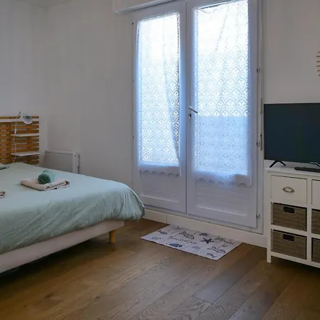 別荘 Maison De 4 Pers Jardin Agreable - Sur